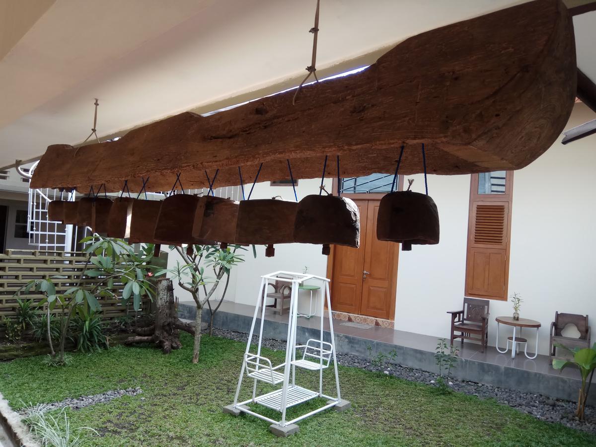 Doeloerkoe Homestay Solo Εξωτερικό φωτογραφία